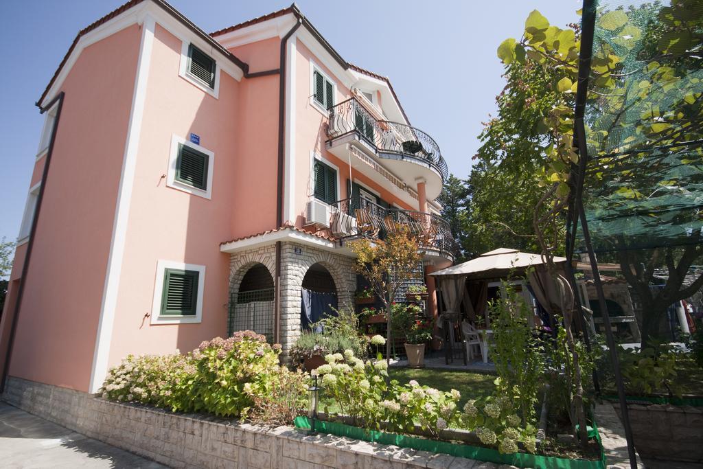 Malinska Center Apartment Kültér fotó