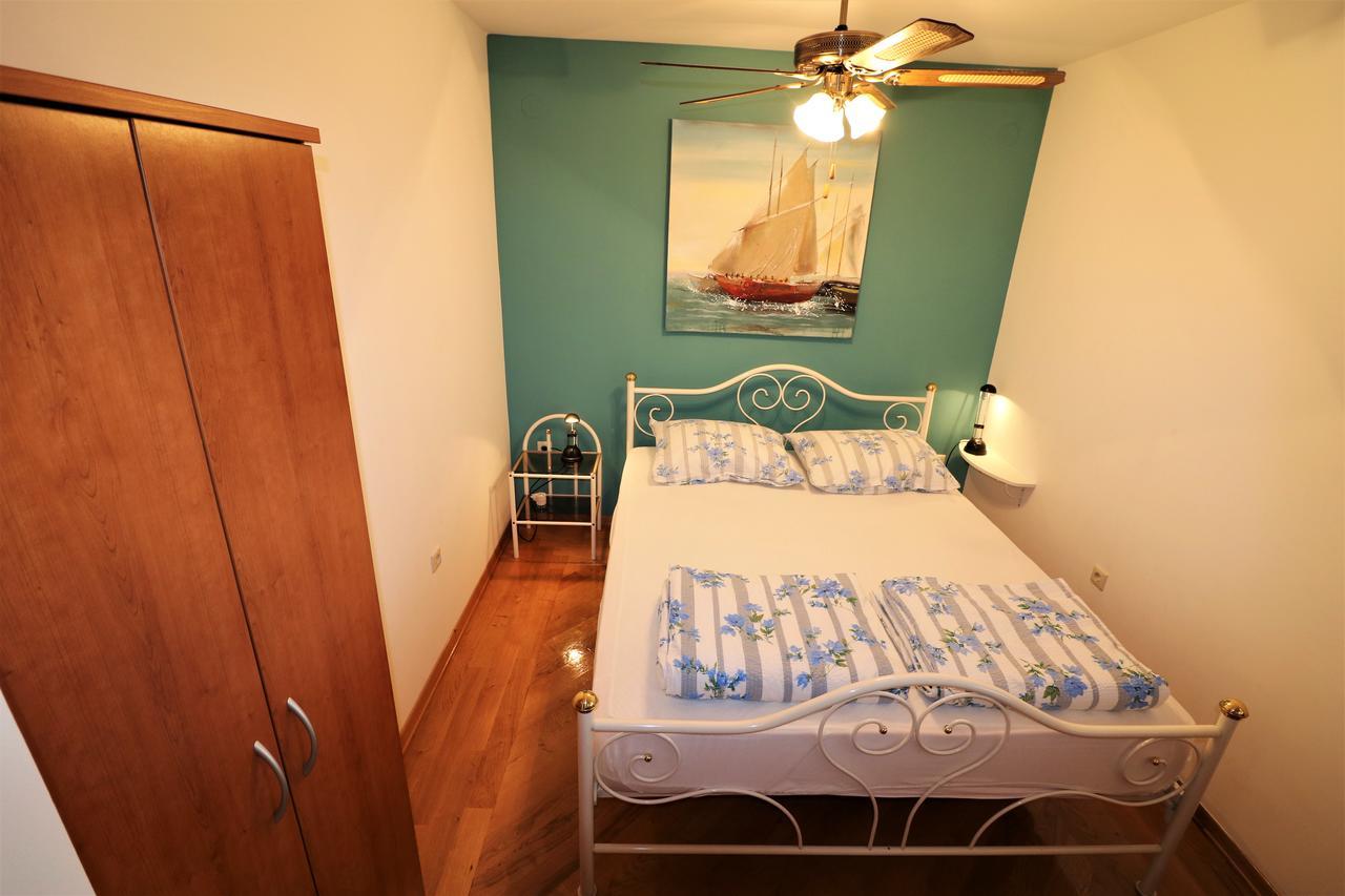 Malinska Center Apartment Kültér fotó