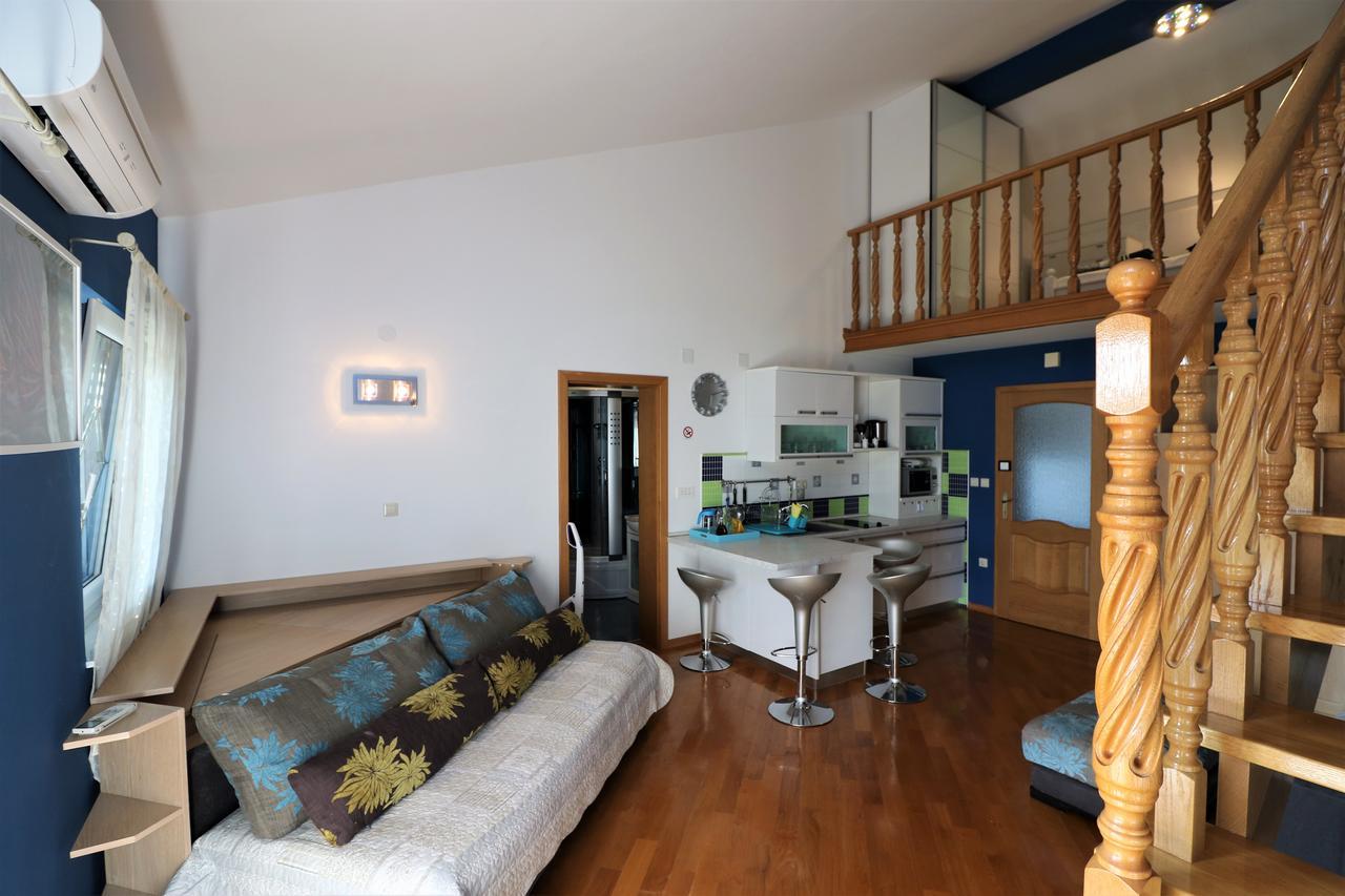 Malinska Center Apartment Kültér fotó
