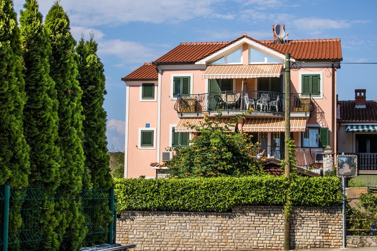 Malinska Center Apartment Kültér fotó
